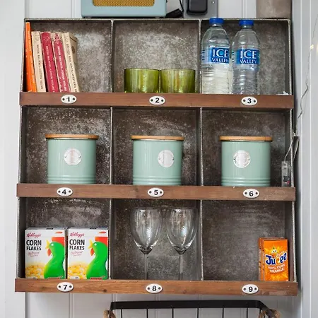 Skipbridge Farm Glamping 农家乐 *