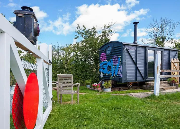 Skipbridge Farm Glamping * Green Hammerton