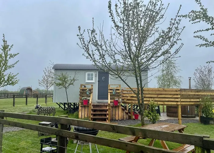 Skipbridge Farm Glamping * Green Hammerton