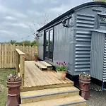 Κατάλυμα σε φάρμα Skipbridge Farm Glamping