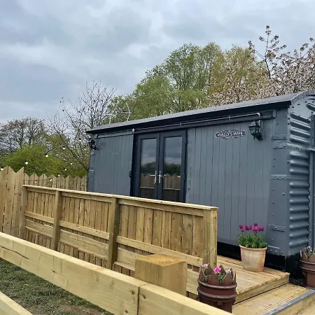 Κατάλυμα σε φάρμα Skipbridge Farm Glamping *